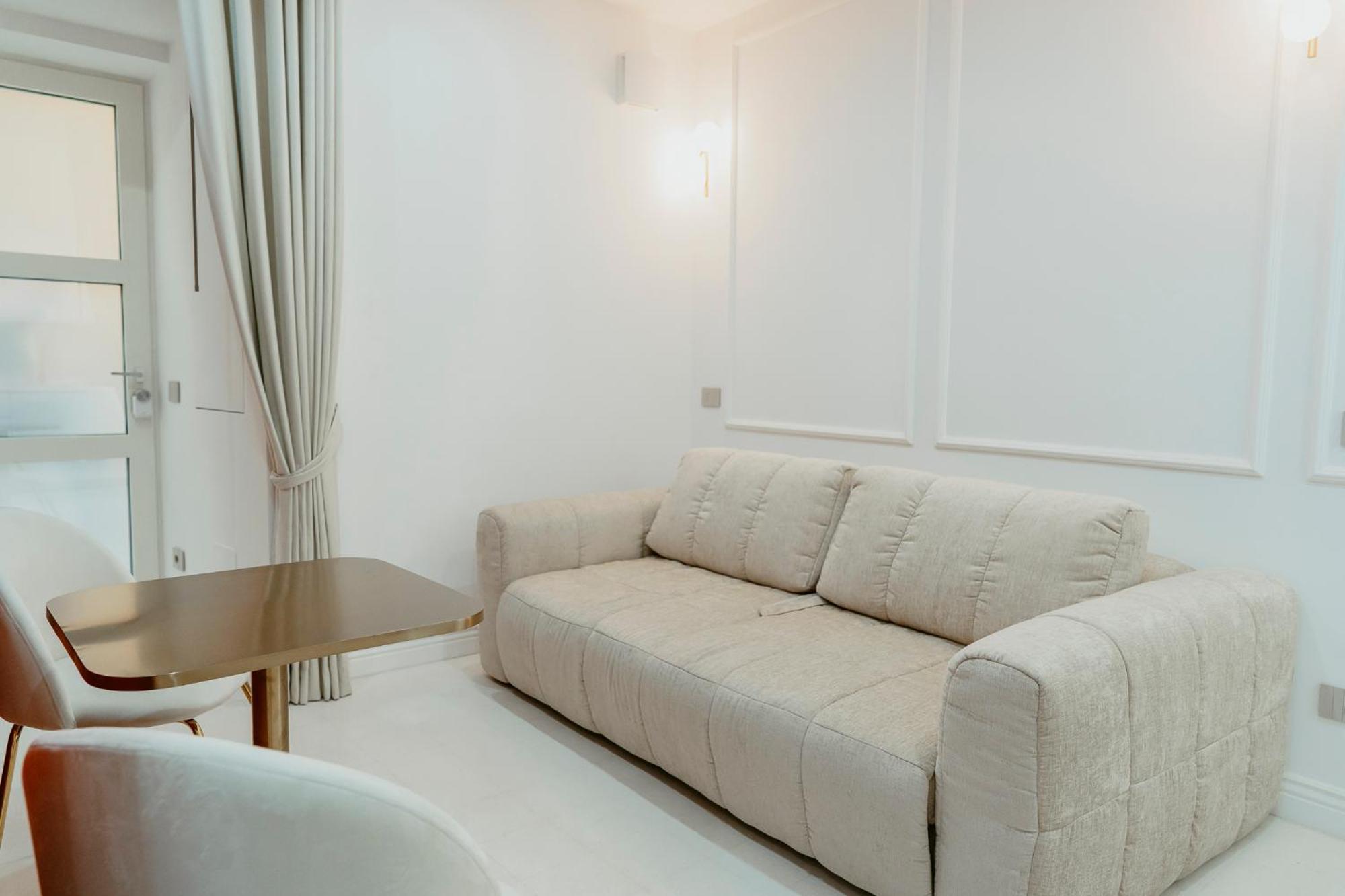 Luxury Apartment-Quartieri Spagn By Alux38 Наполи Екстериор снимка